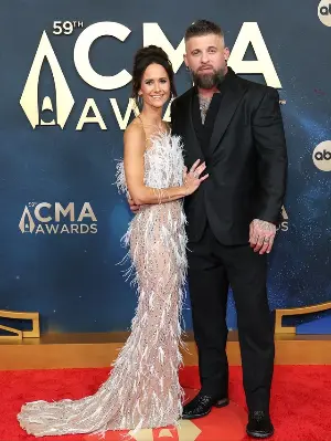Brantley Gilbert with his wife (Source: Instagram)